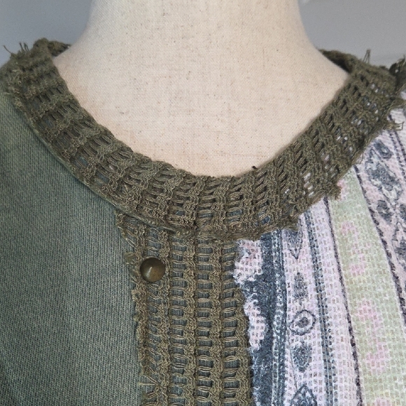 POL NWT Olive White Star Stud Embellished Sweater Tunic Size M - Picture 7 of 11